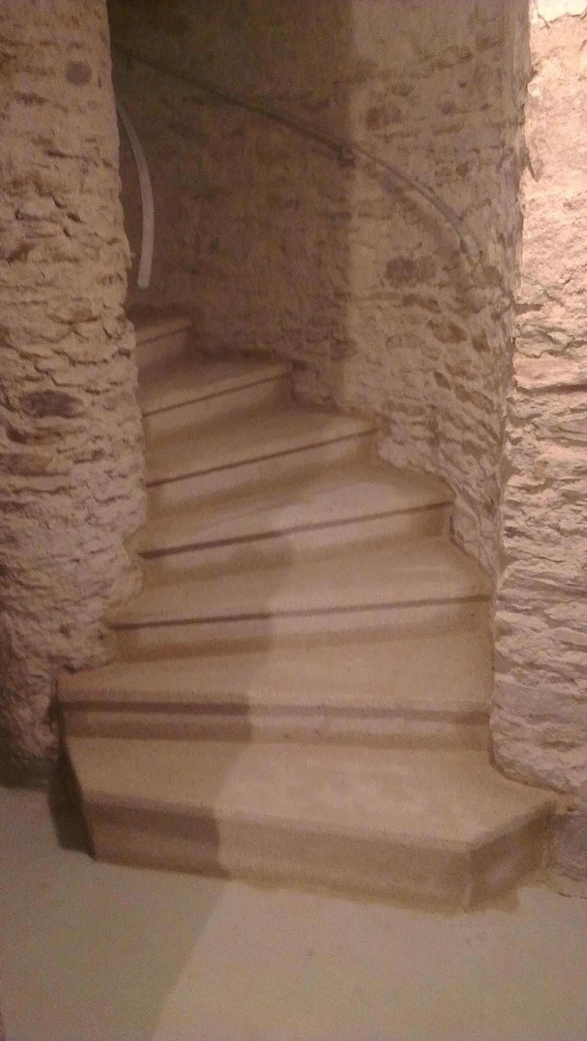 Escalier en pierre de granit
