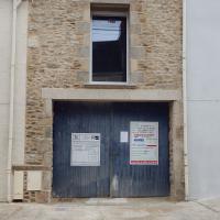 Rénovation d'une maison de bourg, création d'ouvertures en pierre et joints a la chaux